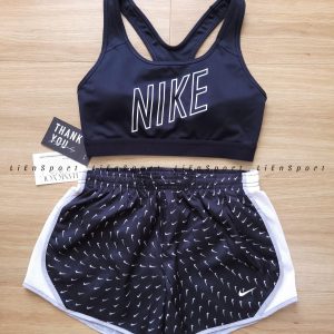 Set 2 món Nike Áo bra thể thao + Quần short training Nữ Size XS/S (áo) M/L (quần) Đen phối trắng Auth 2nd Lưng chữ X Họa tiết logo Phối lưới thoáng khí Co giãn tốt Phù hợp gym yoga chạy bộ Mã:1M98